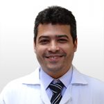 Dr. Nelson Vieira Clínico Geral Especialização em Clínica de Felinos | Nefrologia